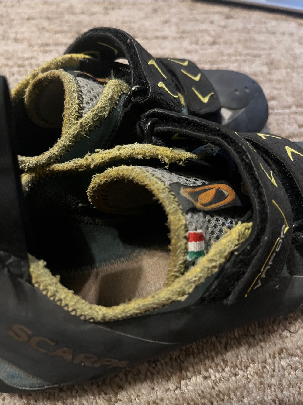 SCARPA Vapor V women’s climbing shoes- need resoling - Picture 7 of 12